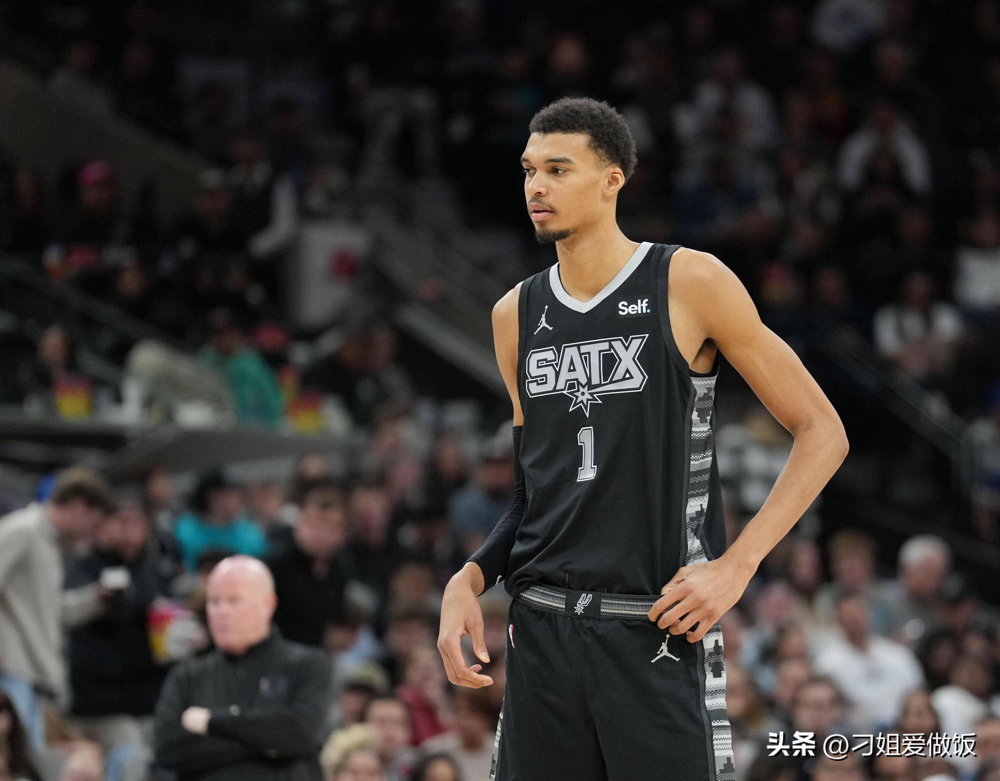 足球俱乐部战术调整最新动态（足球俱乐部战术变动最新进展）