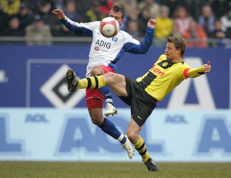 爷青回，维耶里社媒晒与大罗、巴乔、托蒂、卡纳瓦罗等人合照（经典重聚！维耶里社媒晒与大罗、巴乔、托蒂、卡纳瓦罗等传奇合影）