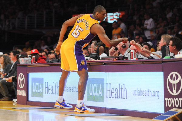 足球报：邵佳一确认当选中国国家队新任主帅！（《足球报》：邵佳一已确认出任中国国家队新主教练！）