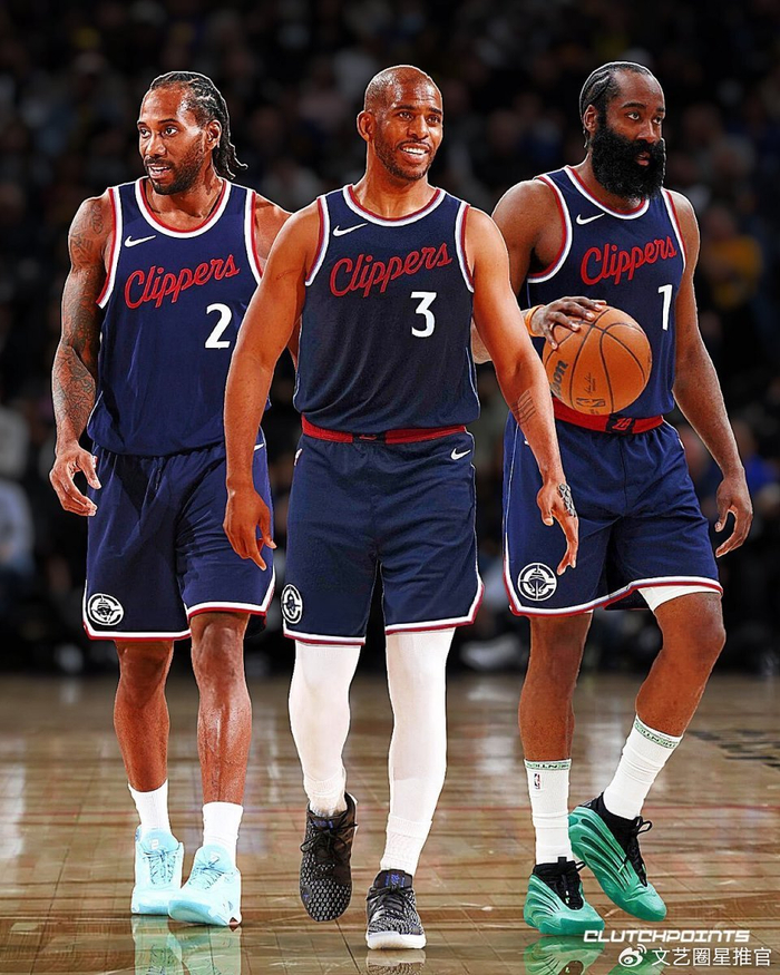 西班牙队球衣设计师：深蓝色致敬2010世界杯和伊涅斯塔绝杀球（西班牙队新球衣以深蓝致敬2010世界杯与伊涅斯塔绝杀）