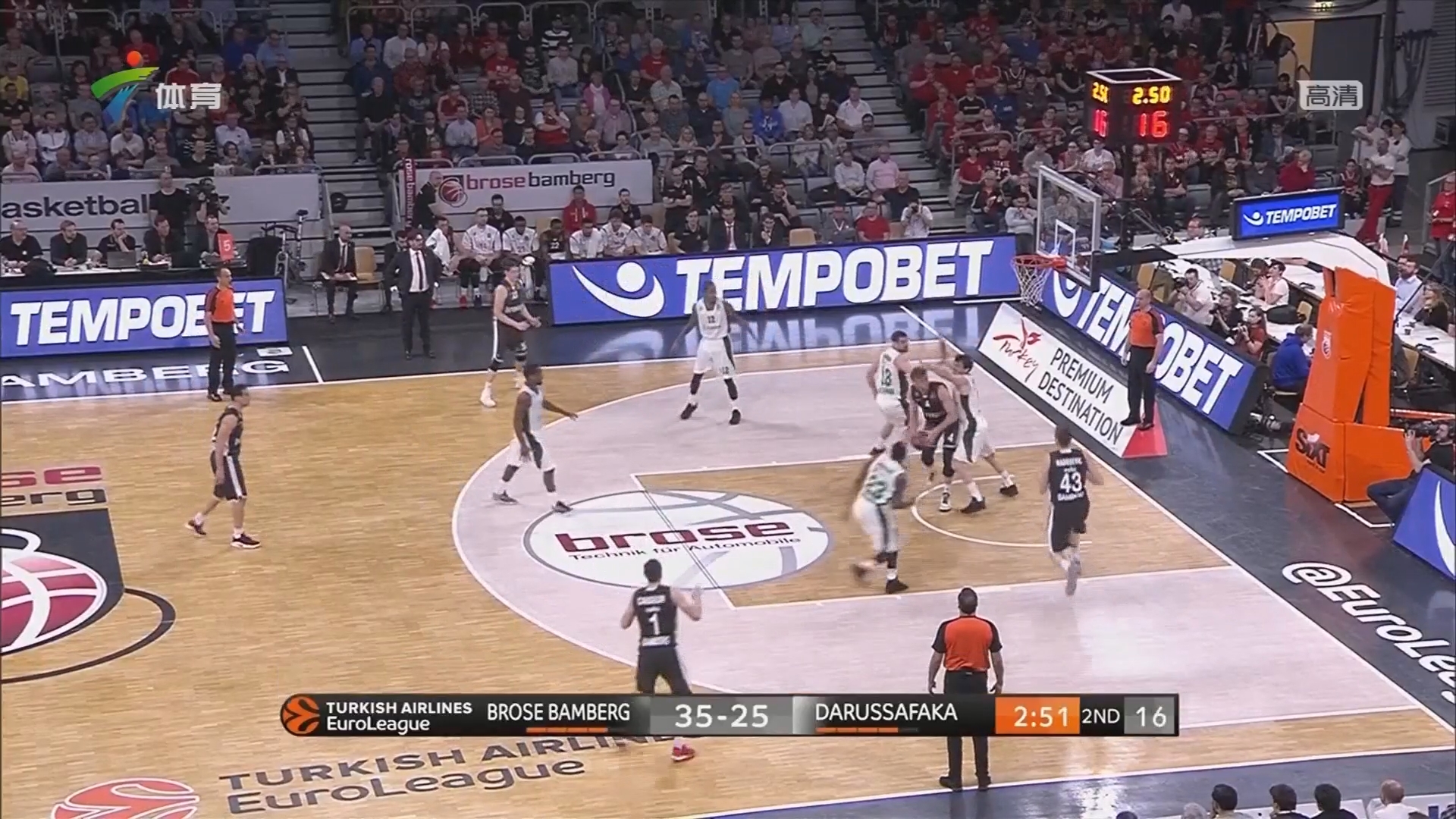 佩林：斯帕莱蒂正努力在技术层面带来新的概念，他非常细致（佩林：斯帕莱蒂致力在技战术层面引入新理念，做事极其细致）