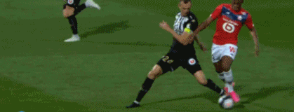 里程碑，青岛西海岸球员宋浩宇俱乐部生涯出战100场比赛