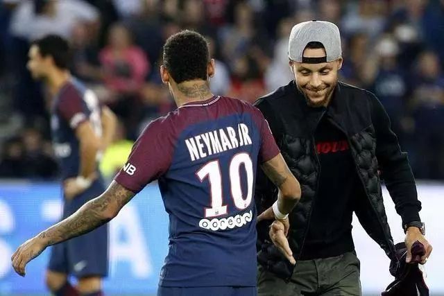 半场：町田泽维亚2-0神户胜利船，相马勇纪破门，藤尾翔太建功（半场战报：町田泽维亚2比0领先神户胜利船，相马勇纪、藤尾翔太相继破门）